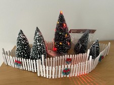 7 Deko Miniatur Weihnachtsbäume Tisch- Weihnachtsdeko + Zaun