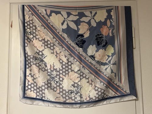Damen tuch blumen - tuch, motiv