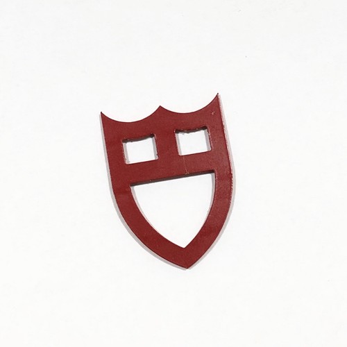 Tudor display shield - tudor,