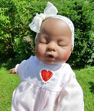 Lissi Bätz Puppe dunkel 33 cm Babypuppe LB 25 schlafend 80-er Jahre rosa Doll 02