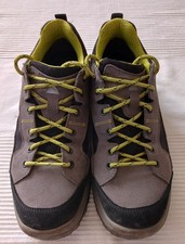 hochwertige Wanderschuhe von