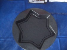 Backform Stern schwarz rot