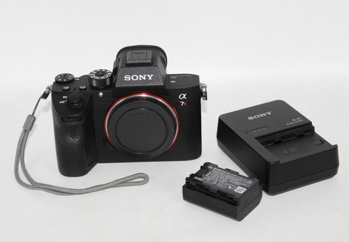Sony alpha iii - sony, 7r