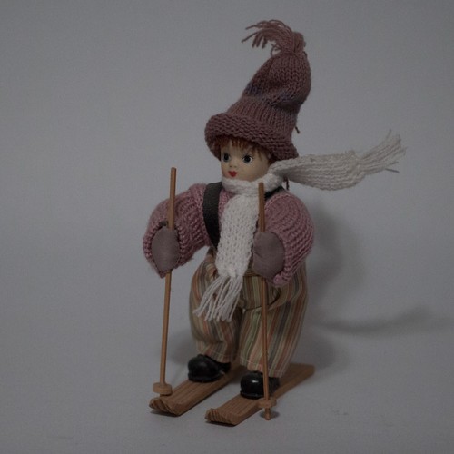 Figur winterkind skifahrendes - figur,