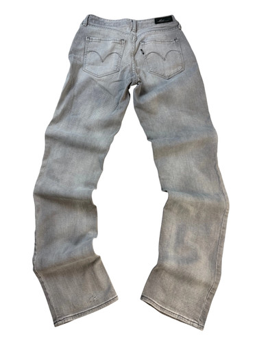 Levi bold curve straight - bold,