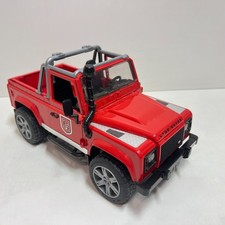 BRUDER - Land Rover Defender - Feuerwehr-Einsatzfahrzeug - 1:16 - GUT  #4051