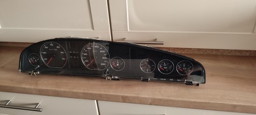Audi tacho 8 - 2,8, liter