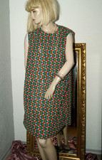 70er Jahre HAUSKLEID Schürze Kittel Kleiderschürze grün orange weiß RV Gr. M/L