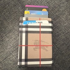 Burberry Kartenetui