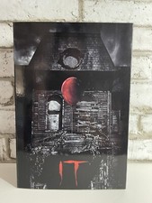 NECA Stephen Kings Es 7" Ultimate Actionfigur Pennywise 2017 Well House