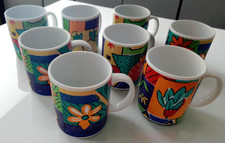 8  bunte Kaffeetassen /