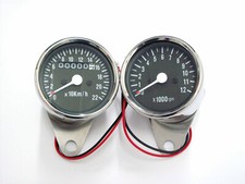 Set Universal Tachometer + Drehzahlmesser Speedometer + Tachometer 65mm Kawasaki
