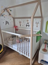 Kinder / Babybett Super Zustand Wie Neu / Höhenverstellbar  Inkl Matratze