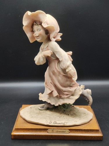 Giuseppe armani girl playing - giuseppe,