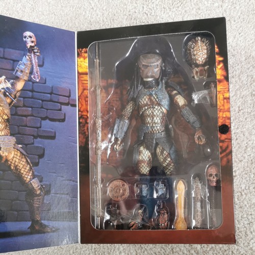 Neca predator city hunter - city,