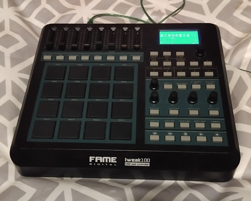 Fame tweak 100 pad controller - fame,