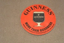 Bierdeckel , kleinerer ,  Guinness