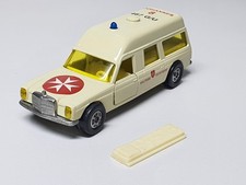 Siku V306 Mercedes Benz BINZ Krankenwagen Ambulance MALTESER HILFSDIENST 