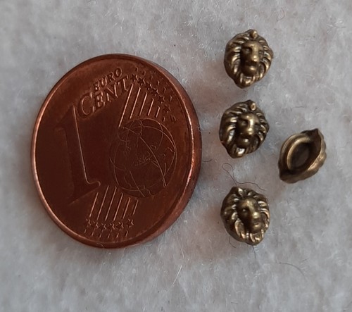 Winzige miniatur knöpfe - winzige, miniatur-knöpfe