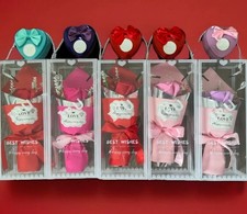 Geschenk Blumenstrauß + kleines Herz mit seifen Rosen für Frauen