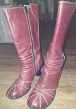 stylische, weinrote