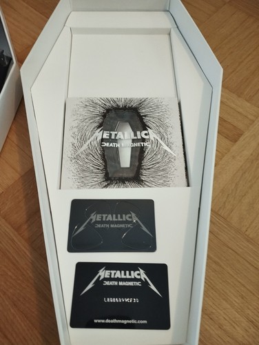 Metallica death magnetic - "death, magnetic"