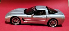 Burago Chevrolet Corvette C5 1997 Modellautos 1:18 mit Echtalufelgen