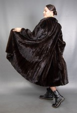 16544 SUPERIOR BLACKGLAMA NERZ MANTEL PELZ SWINGER SEHR LANG PELZ WUNDERSCHÖN GR M