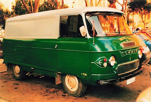 Altes wohnmobil oldtimer - oldtimer, foto