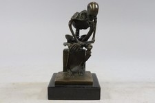 Bronze Skulptur Skelett Der Denker signiert auf Marmorsockel (GV360)