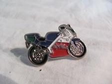 Aprilia AF1 125 Loris Reggiani Replica Pin Pin Emaille DETAILS LESEN