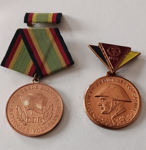 Ddr medaille mit - 2x,