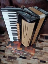 HOHNER Pirola IV P   120 Bass. Generalüberholt 1A Zustand einsatzbereit+ Koffer