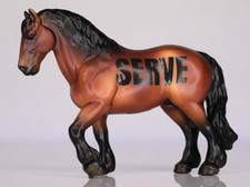 Breyer Pferd Stablemates Modellpferd - TSC FFA Gift Set Clydesdale Hengst Serve