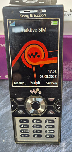 Sony ericsson w995 slider - sony,