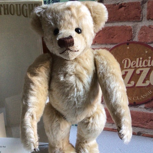 Der millennium bär - der,