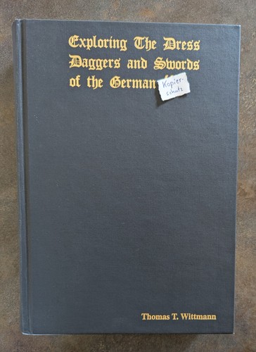 Exploring the dress daggers