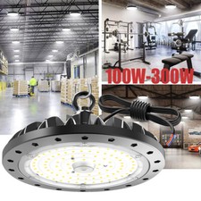 UFO LED Hallenbeleuchtung