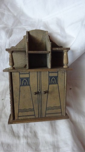 Antiker vertiko aus holz - aus,