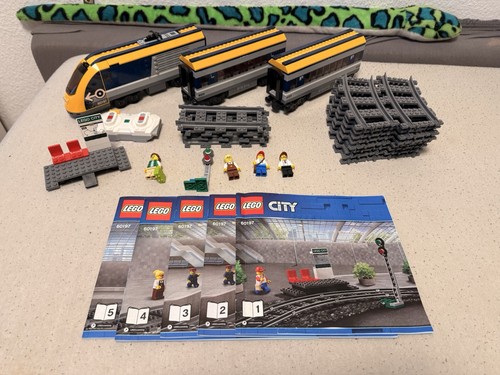 Lego city 60197 - city, personenzug