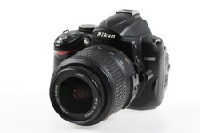 NIKON D5000 mit AF-S DX