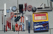 Werkzeug Konvolut Schraubendreher Zangen Nieter Multimeter Crimp Kelle u.a.