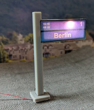 Zugzielanzeiger H0  mit LED Beleuchtung Bahnsteig Bahnhof 1:87