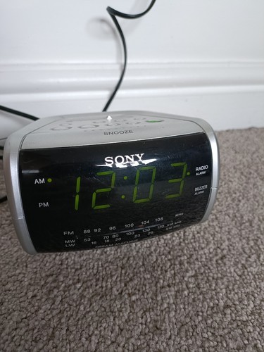Sony dream machine icf c115l - dream,