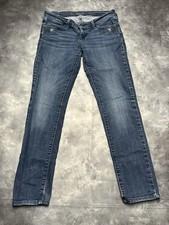 Levi demi curve - demi,