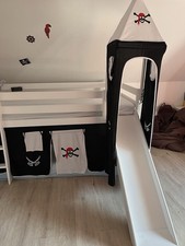 Kinder Hochbett Inkl Rutsche, Matratze und Lattenrost, sowie Piratenvorhänge