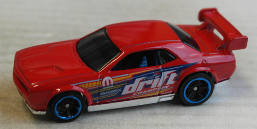 Hot wheels dodge challenger - hot,