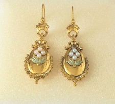 Wunderschöne Vergoldete Ohrringe mit Perlen