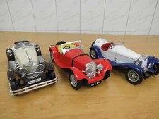 Burago Modellautos 1:18 Oldtimer 3 Stück - Mercedes, Jaguar, Alfa Romeo