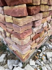 Trockenmauer Sandstein Gartenmauer Ruinenmauer Naturstein Grill ziegel brocken